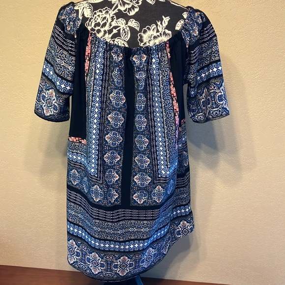 M MULTI COLORED DRESS WASH & WEAR BY RENEE C. - Picture 3 of 7